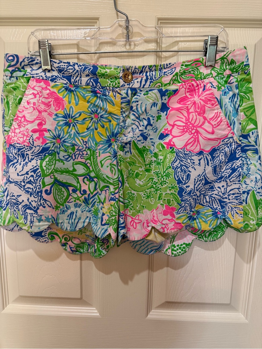 Lilly Pulitzer Multicolor Floral Button-Front Shirt with Gold Button size 8